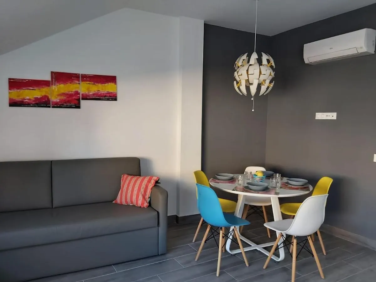 Bnbook Medea Apartments Fuengirola